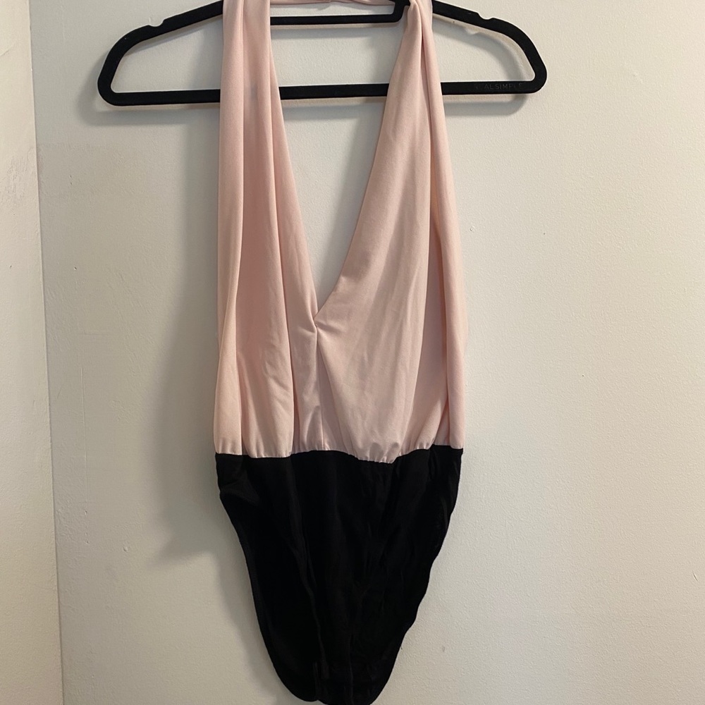 Body suit never worn but no tags